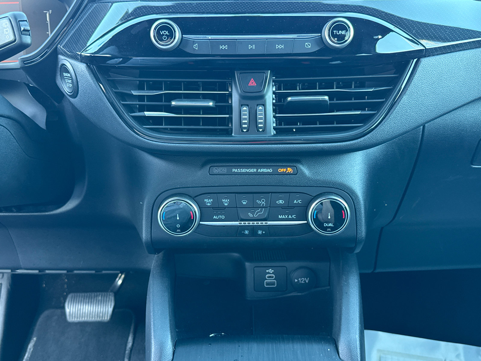 Used 2025 Ford Escape ST-Line AWD/4WD image 12