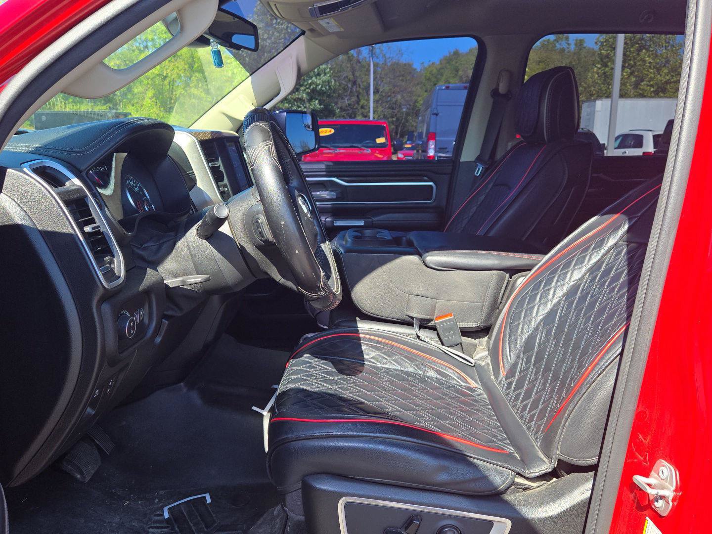 Used 2020 RAM 1500 Laramie AWD/4WD image 16