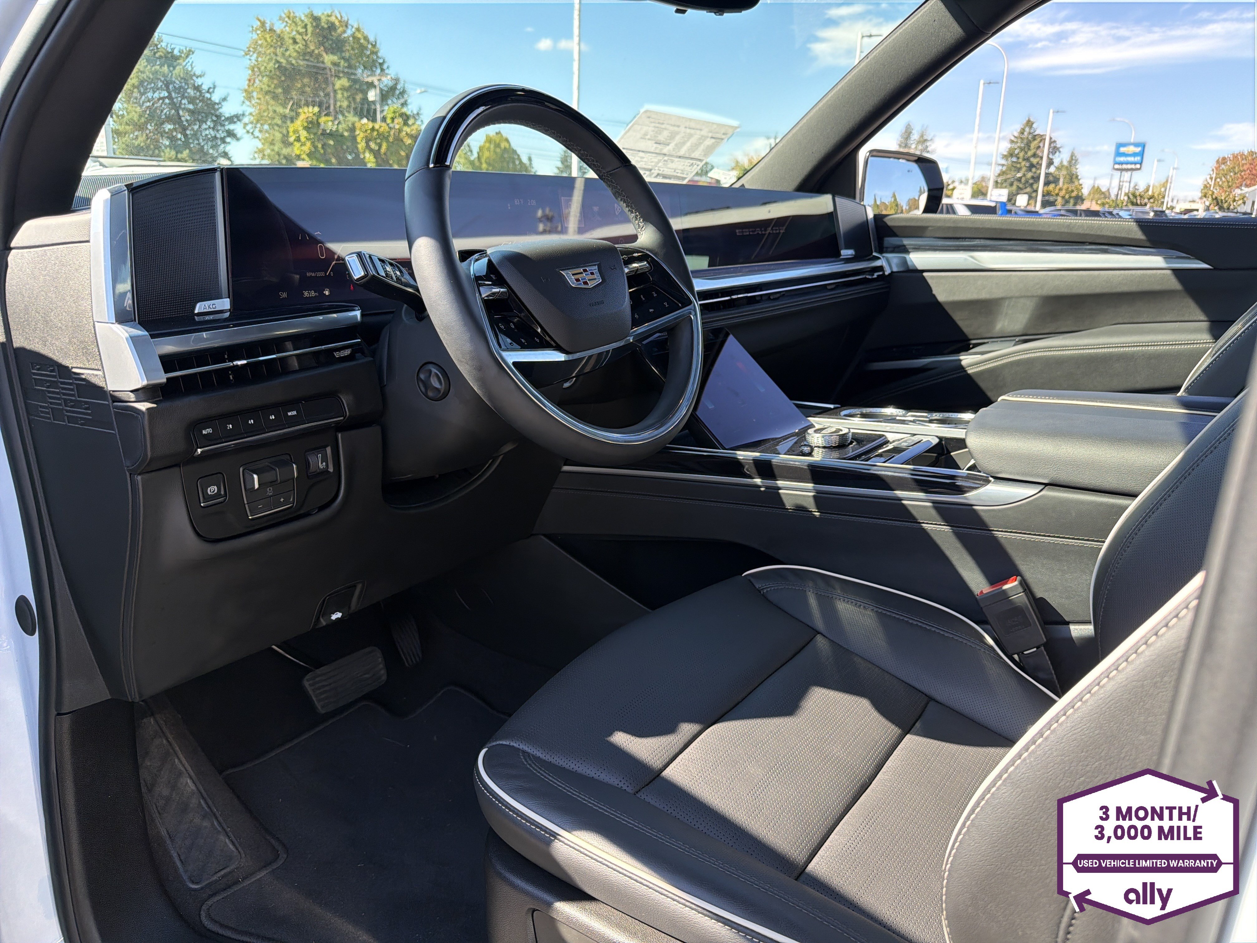 Used 2026 Cadillac Escalade Sport w/ LPO, ONYX Package AWD/4WD image 9
