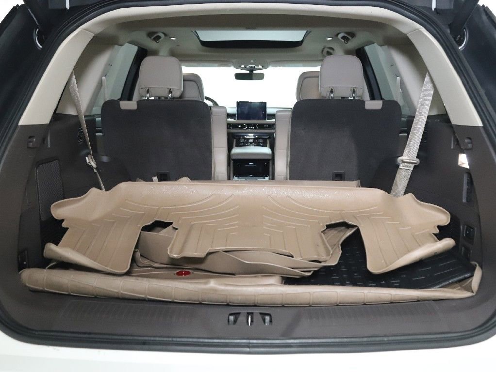 Used 2020 Lincoln Aviator Reserve w/ Equipment Group 201A image 30