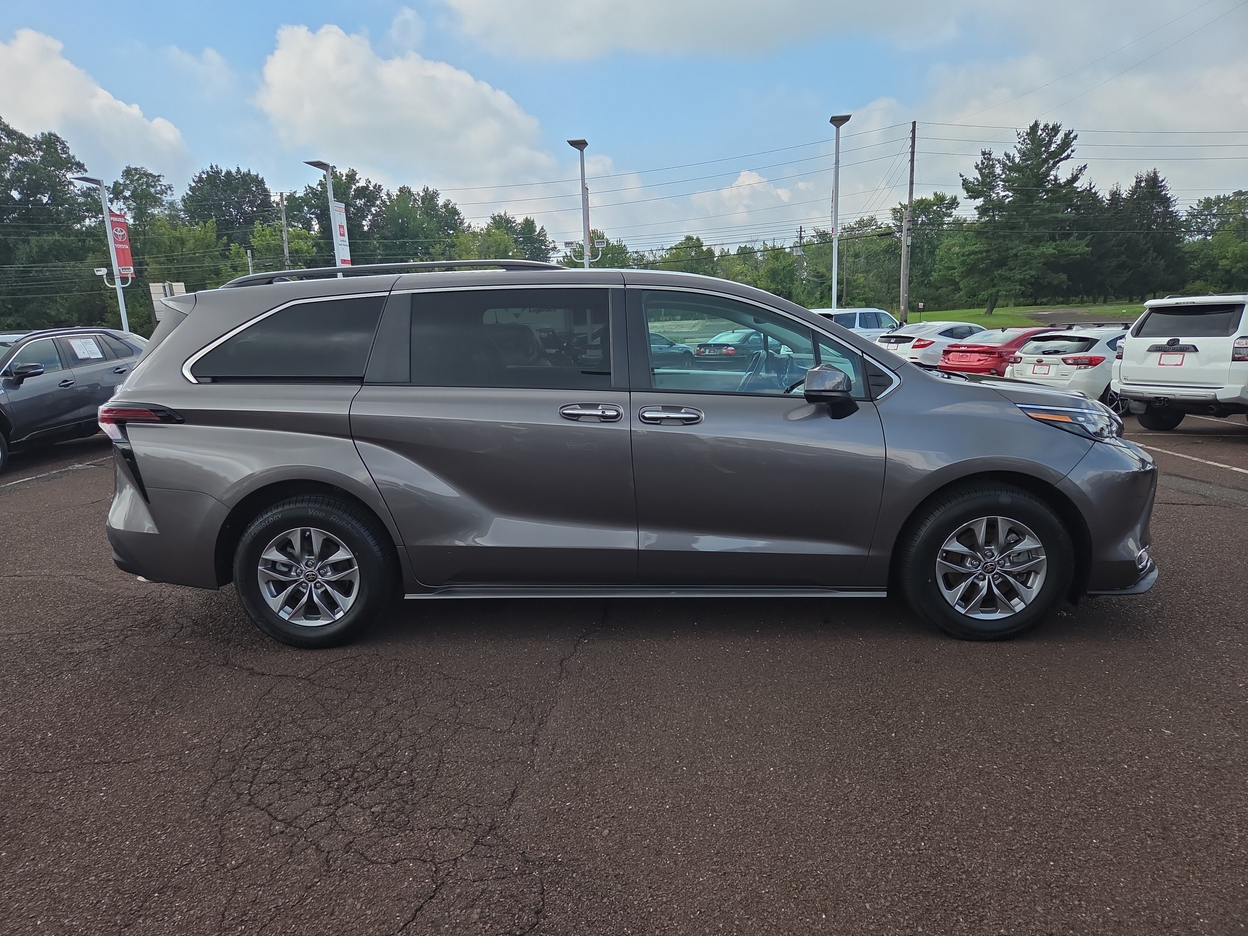 Certified 2024 Toyota Sienna XLE w/ XLE Plus Package AWD/4WD image 2