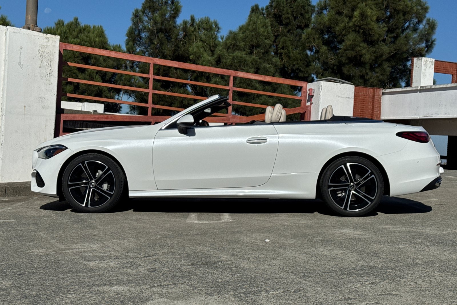 New 2027 Mercedes-Benz CLE 300 4MATIC Cabriolet image 7