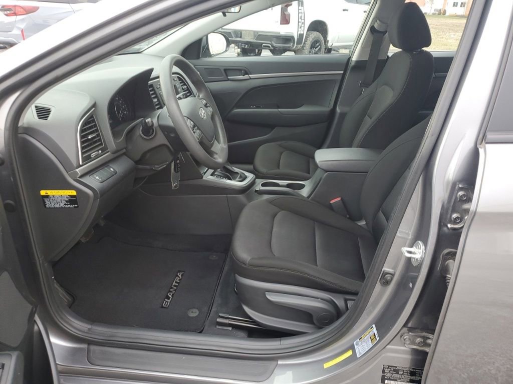 Used 2018 Hyundai Elantra SE image 13