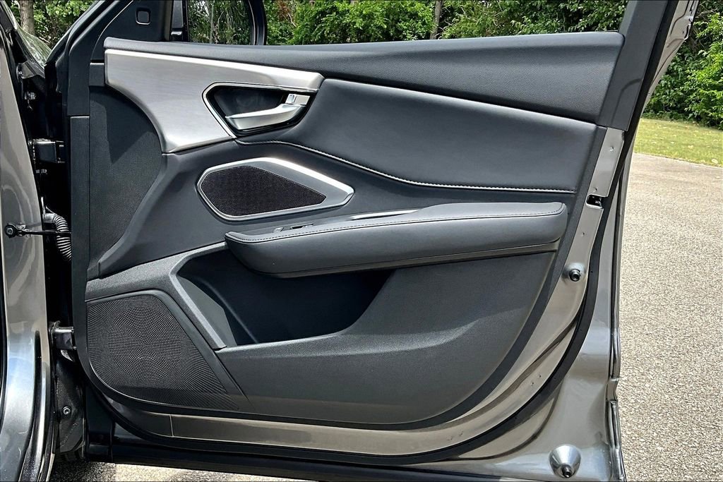 Used 2024 Acura RDX SH-AWD image 22