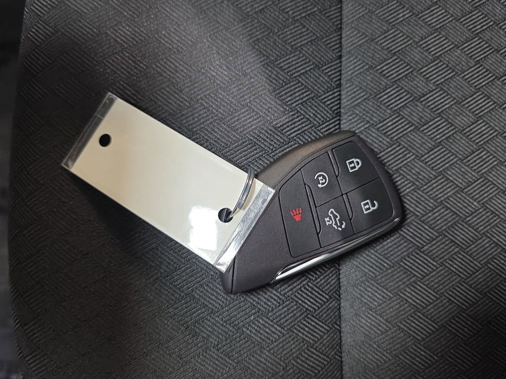 New 2026 GMC Sierra 1500 Elevation image 34