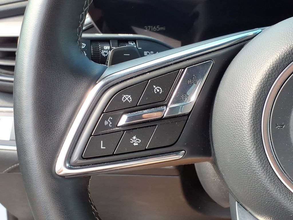 Used 2025 Buick Enclave Preferred AWD/4WD image 22
