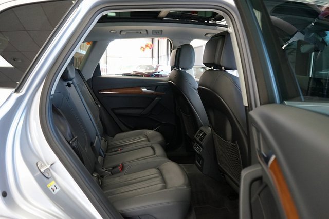 Used 2022 Audi Q5 2.0T Premium Plus image 12