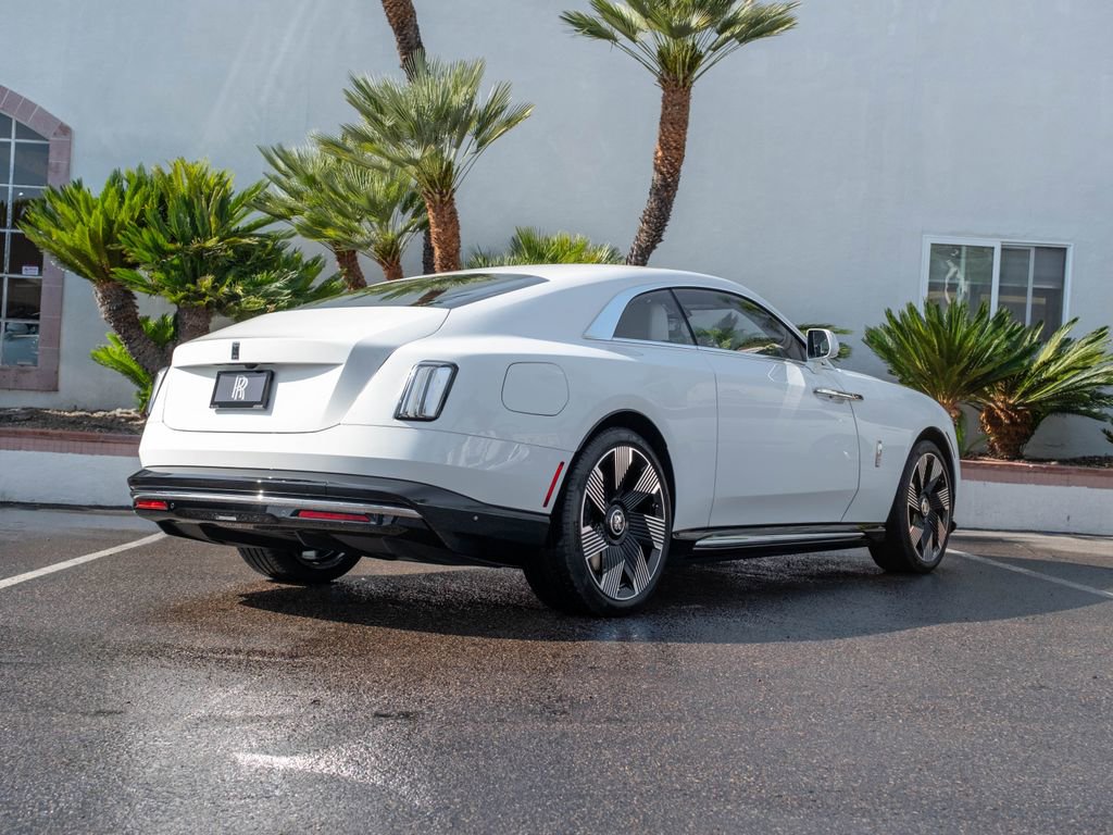 Used 2025 Rolls-Royce Spectre w/ Spectre Launch Package AWD/4WD image 2