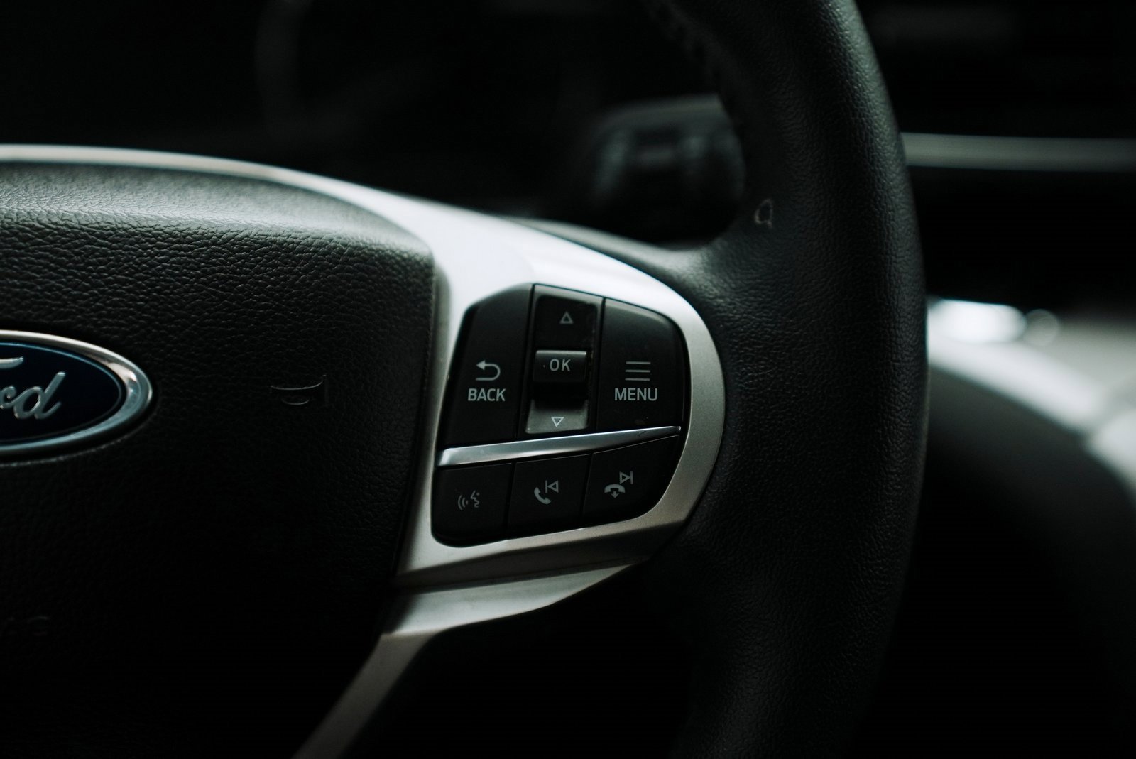 Used 2023 Ford Explorer XLT w/ Equipment Group 202A image 35