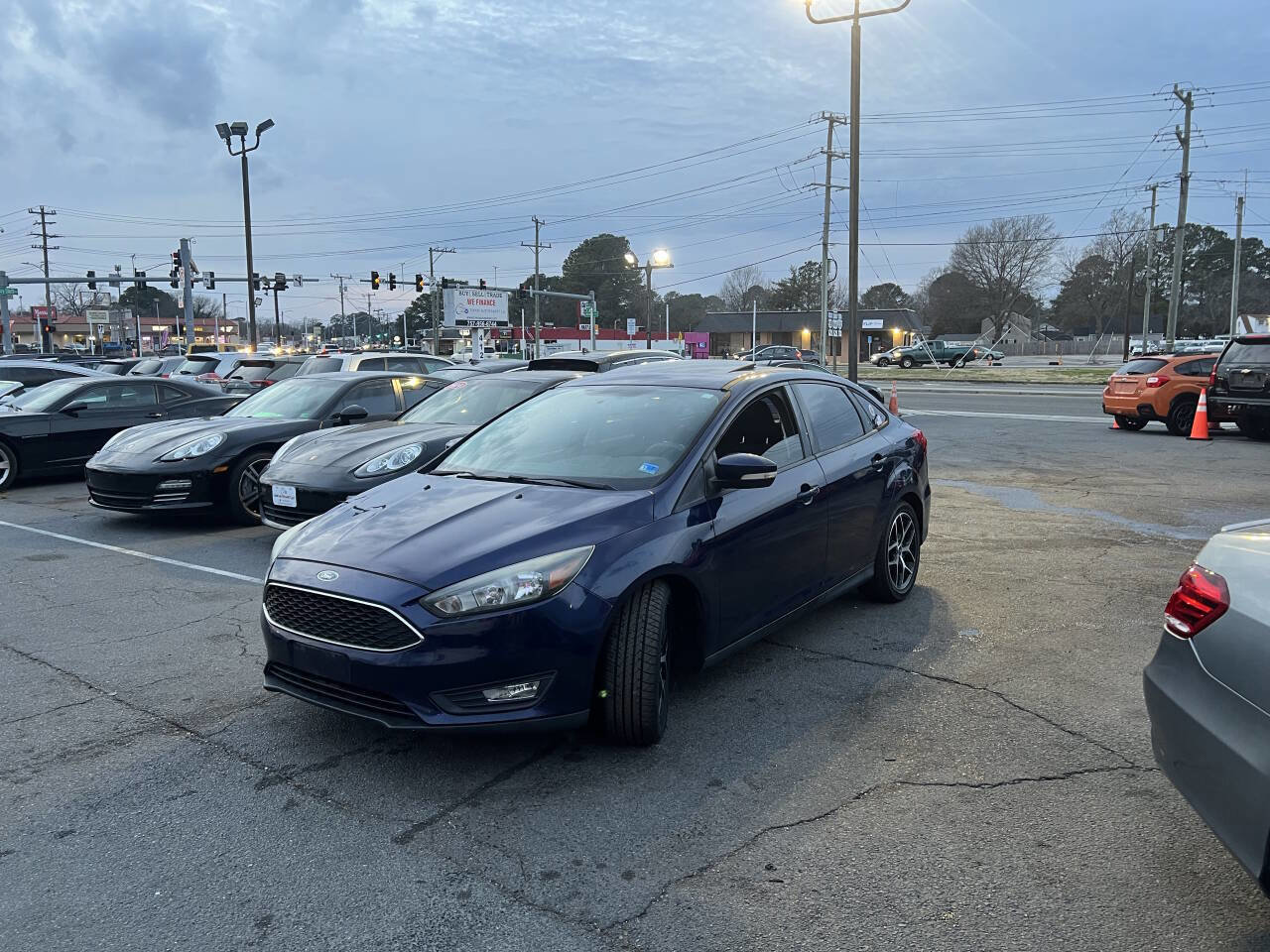 Used 2017 Ford Focus SEL image 3