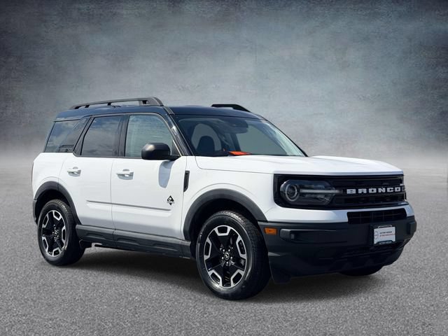 Used 2022 Ford Bronco Sport Outer Banks w/ Tech Package AWD/4WD image 1