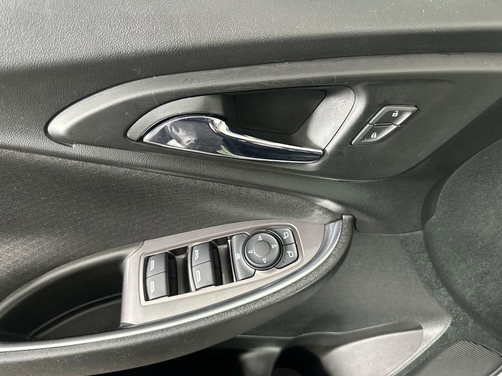 Certified 2022 Chevrolet Malibu LT FWD image 25