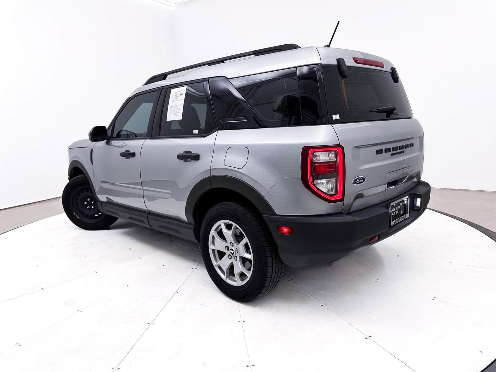 Used 2021 Ford Bronco Sport image 2