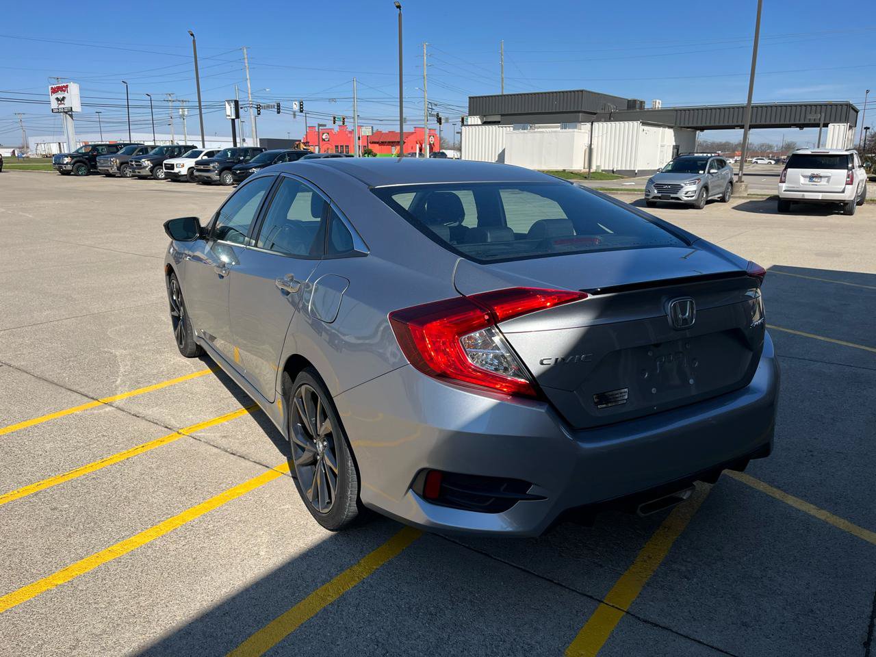 Used 2019 Honda Civic Sport image 5
