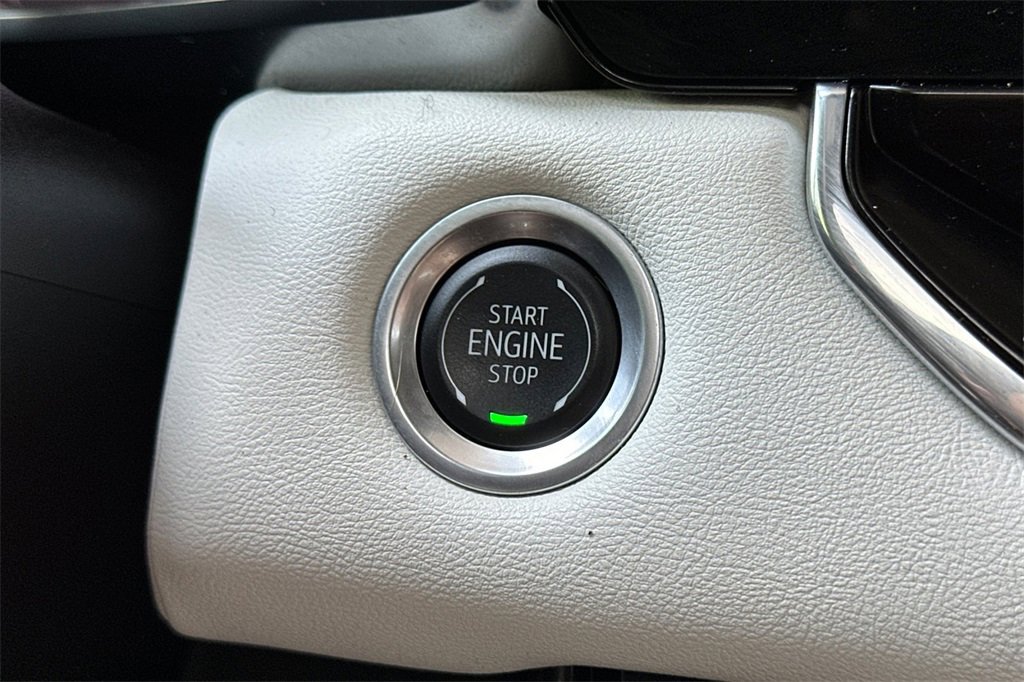 Used 2024 GMC Canyon AT4X image 24