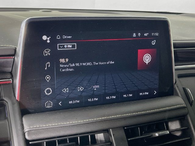 Used 2022 GMC Yukon SLT w/ SLT Premium Package AWD/4WD image 16
