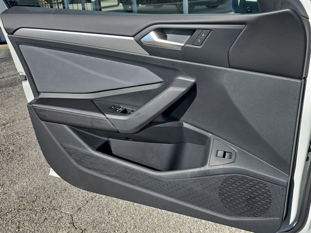 New 2025 Volkswagen Jetta SE image 15