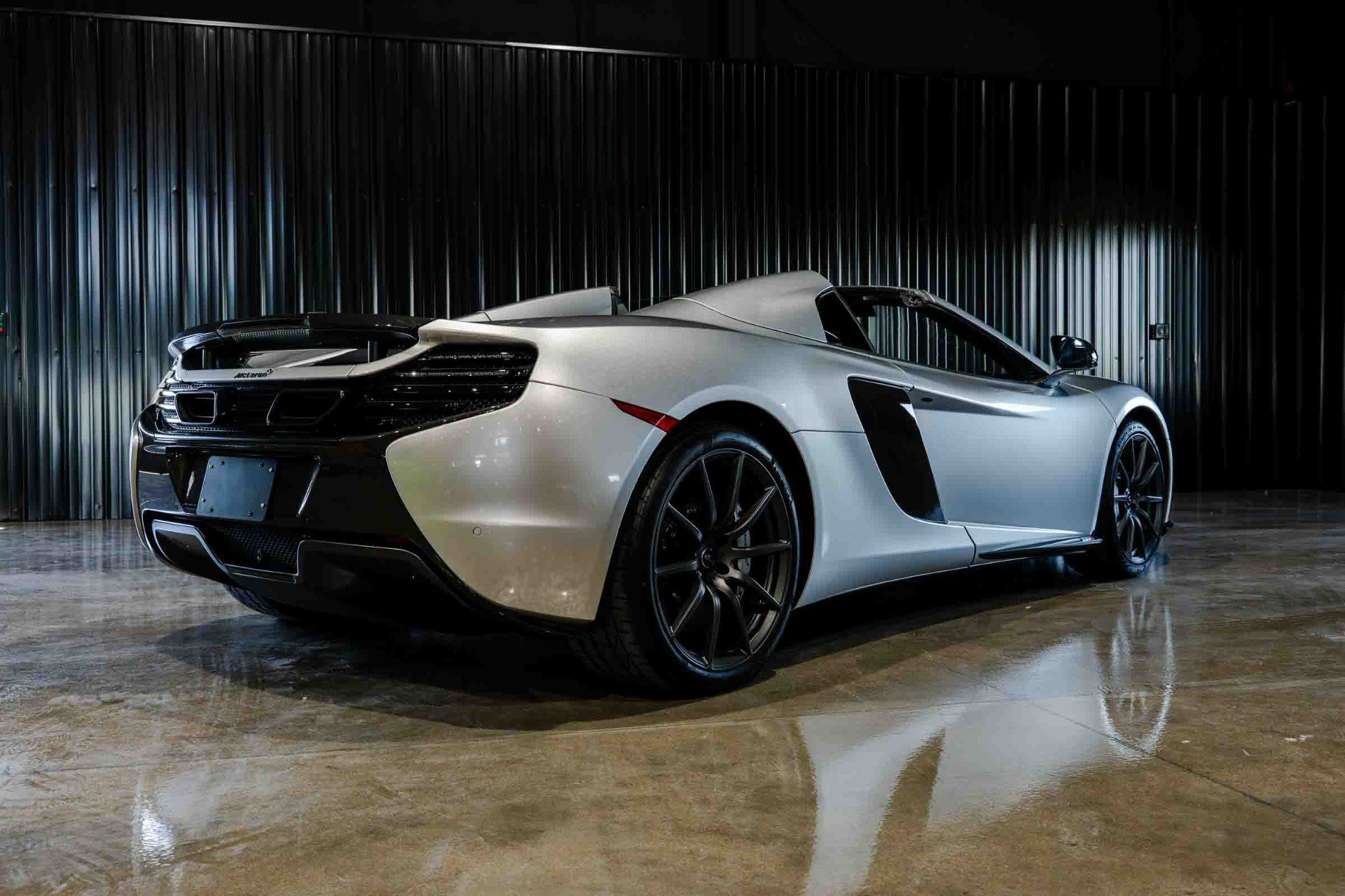 Used 2016 McLaren 650S Spider RWD image 36