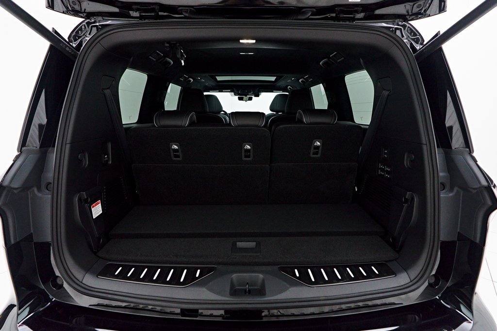 Used 2025 INFINITI QX80 Autograph w/ Autograph Exterior Package image 23