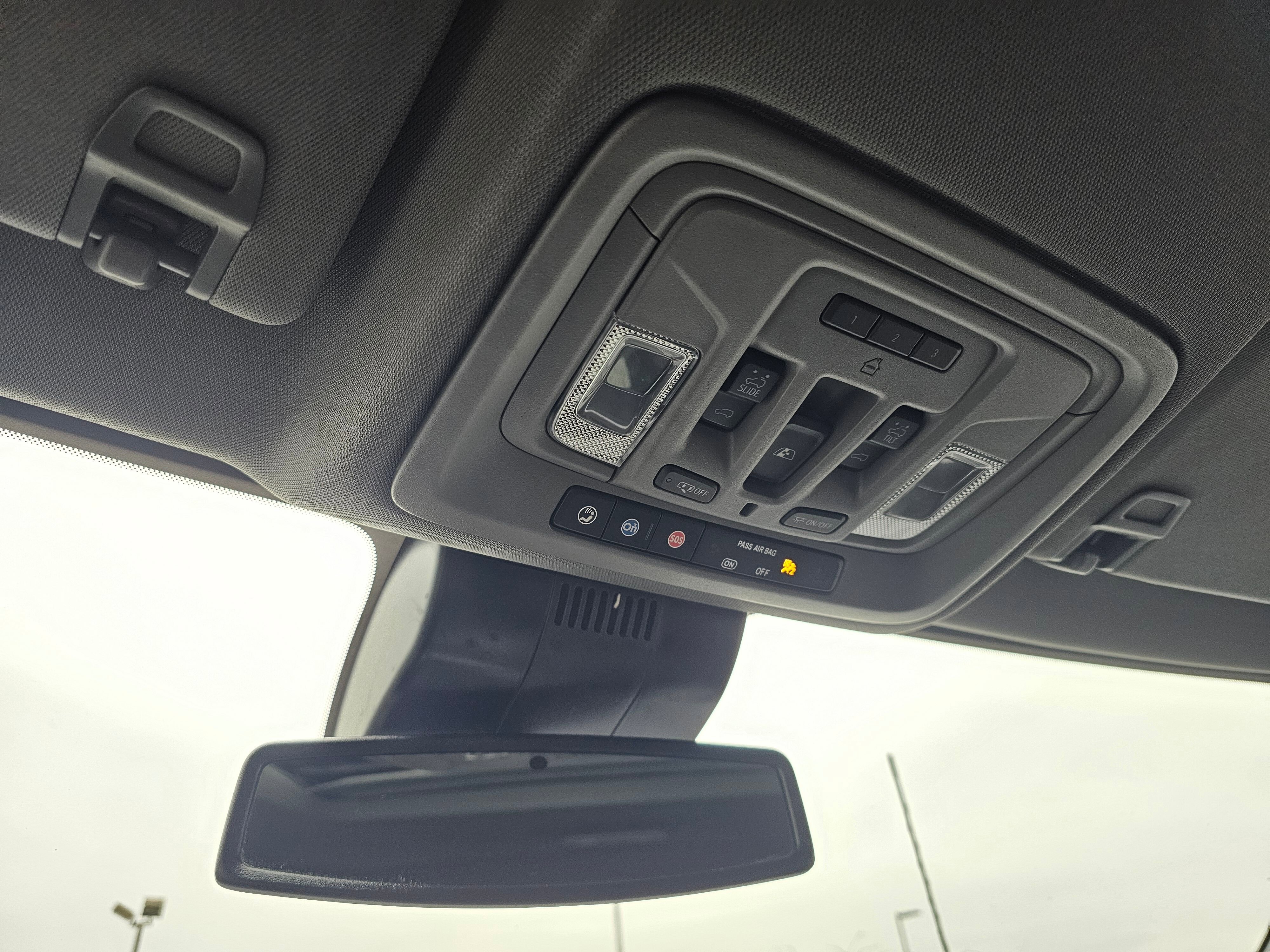 Used 2025 Chevrolet Silverado 3500 LTZ image 27