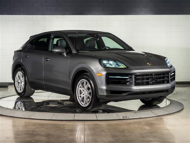 Certified 2025 Porsche Cayenne Coupe AWD/4WD image 7