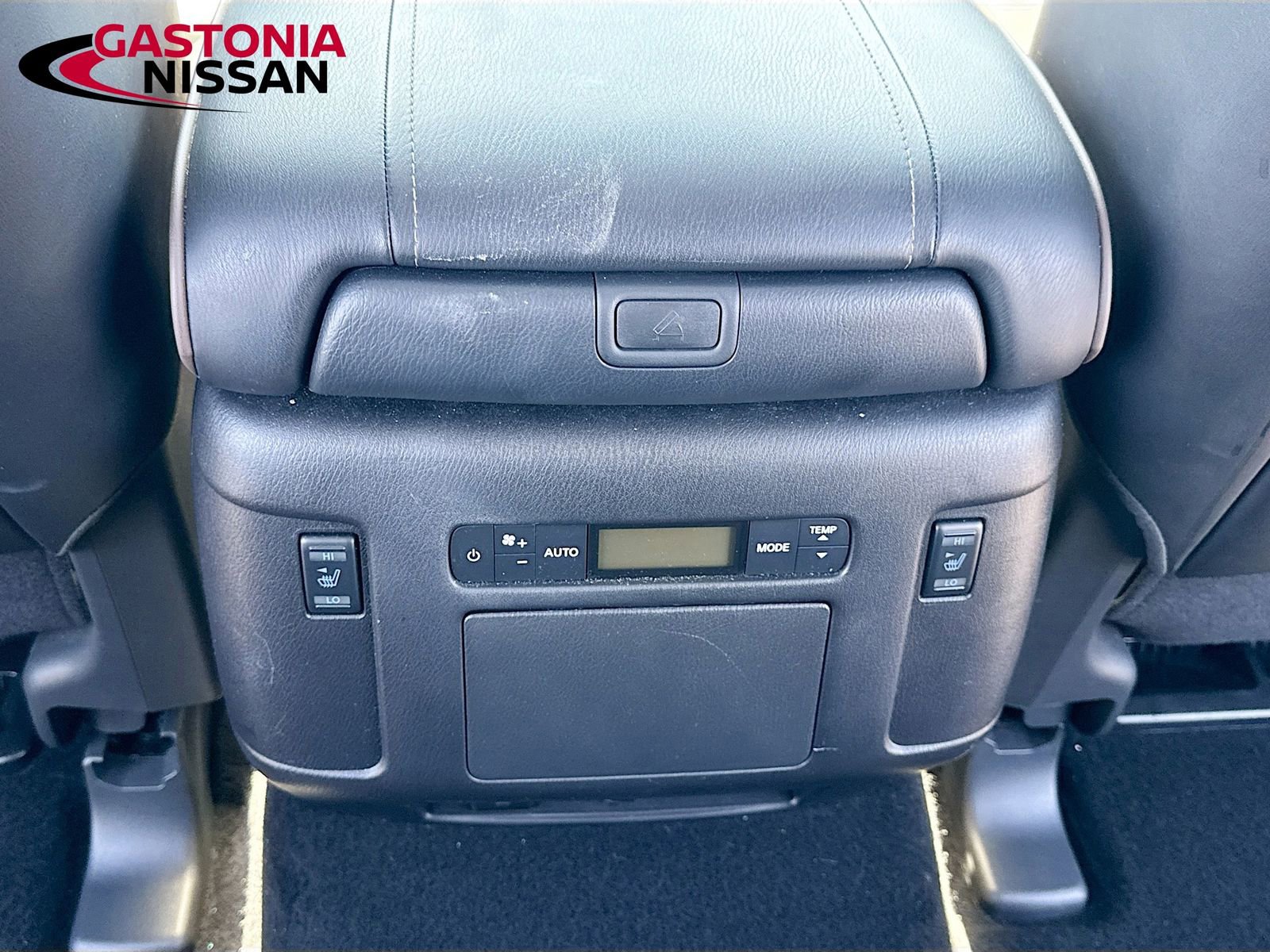 Used 2023 Nissan Armada Platinum w/ Captain's Chairs Package image 33