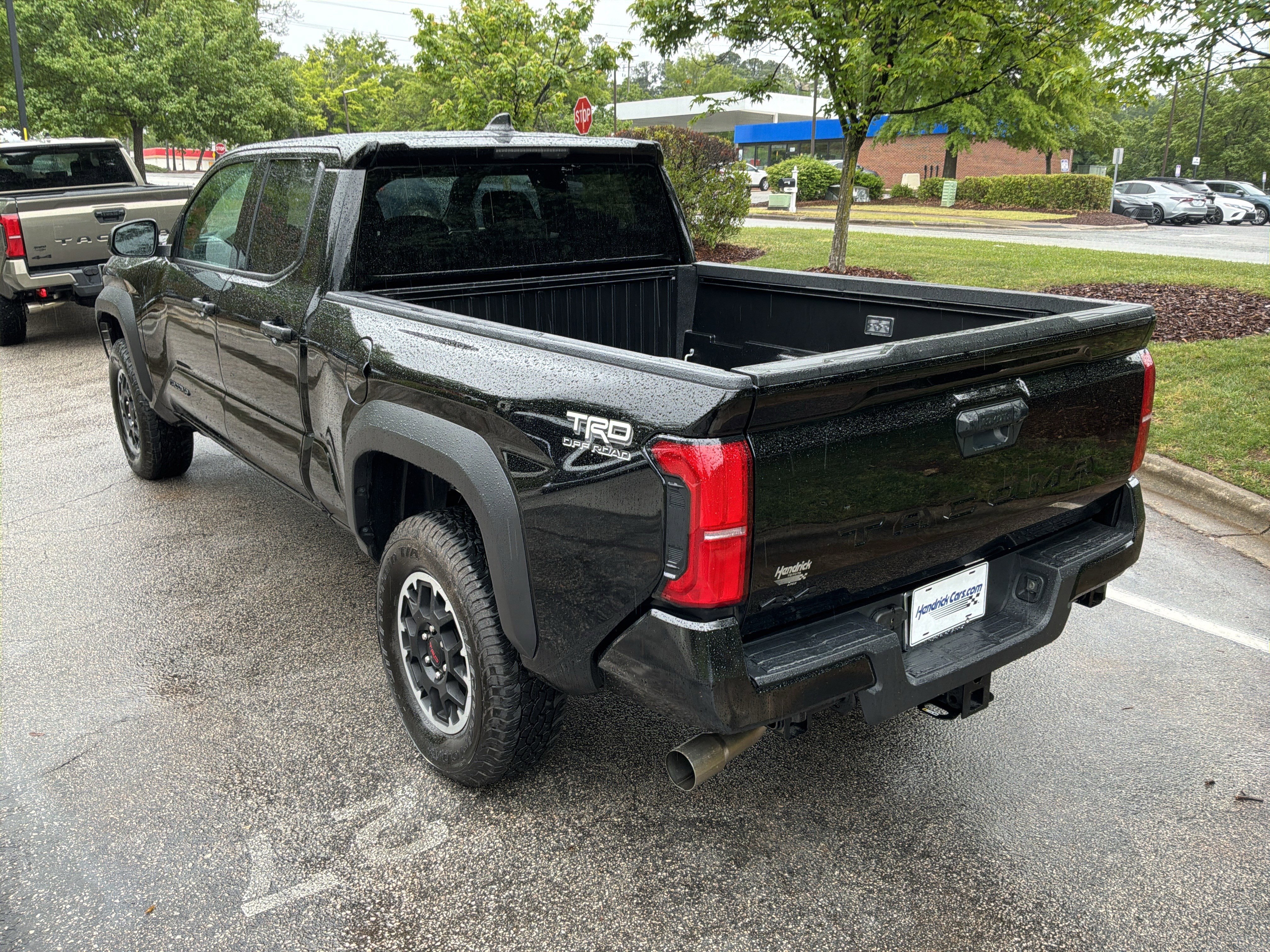 Used 2025 Toyota Tacoma TRD Off-Road AWD/4WD image 8