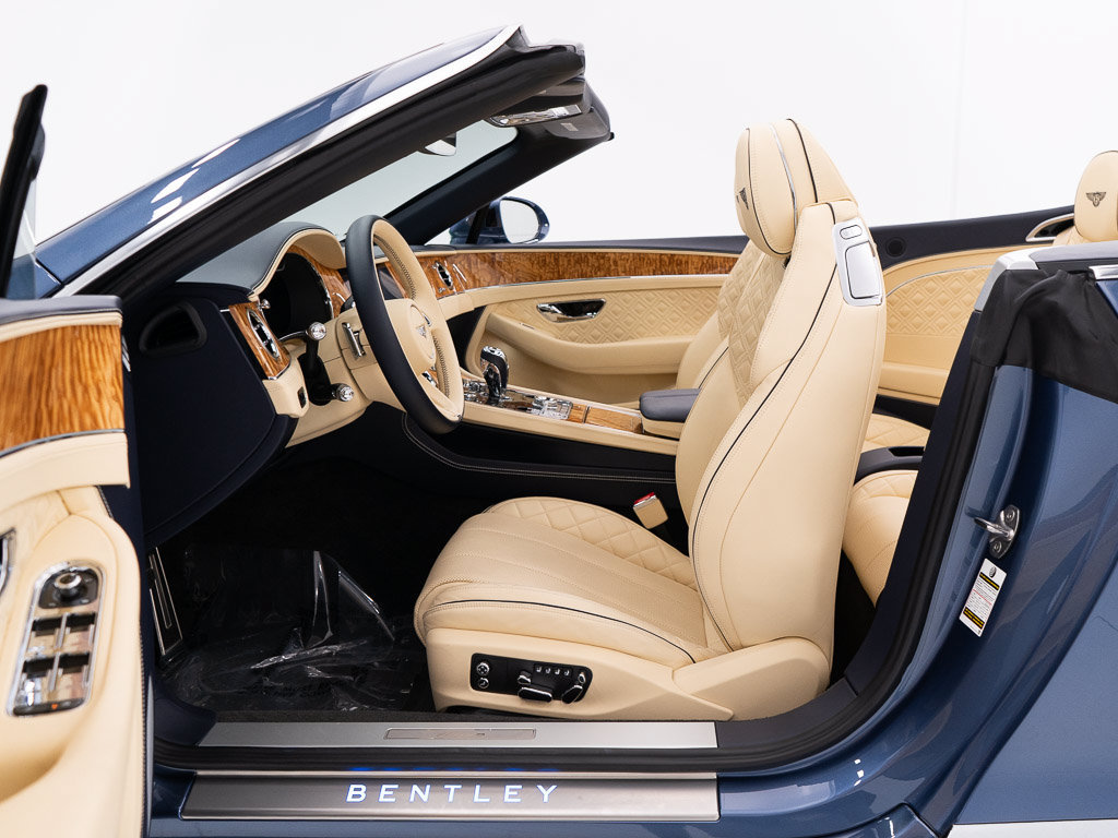 Certified 2023 Bentley Continental GT Azure AWD/4WD image 23