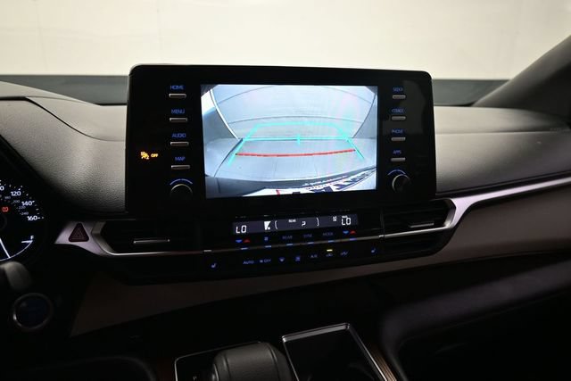 Used 2023 Toyota Sienna XLE FWD image 7