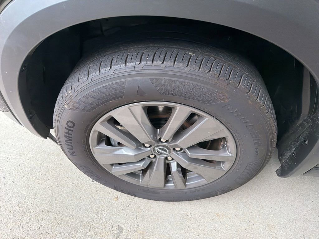 Used 2024 Nissan Pathfinder SV FWD image 10