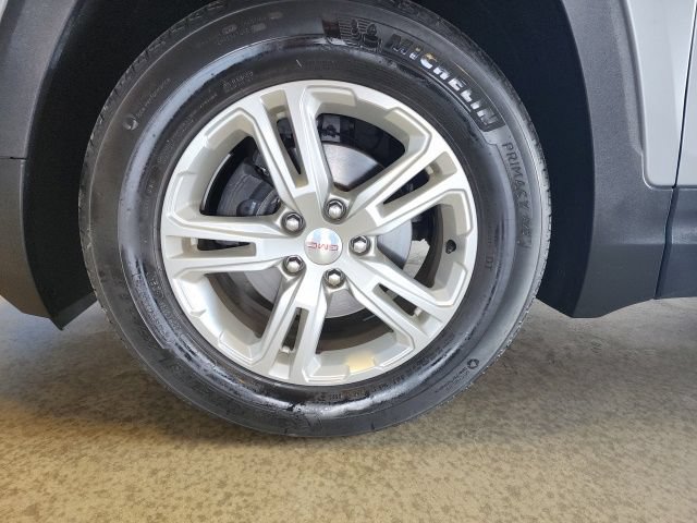 Certified 2023 GMC Terrain SLE FWD image 9