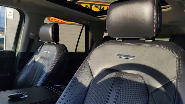 Used 2019 Ford Expedition Platinum image 21