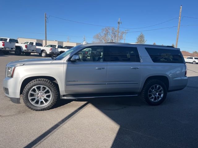 Used 2019 GMC Yukon XL Denali AWD/4WD image 9