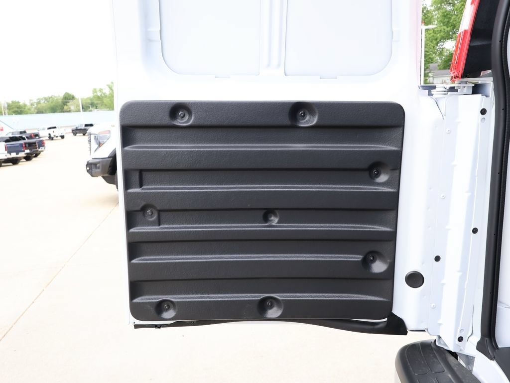 New 2026 Chevrolet Express 2500 w/ Enhanced Convenience Package RWD image 20