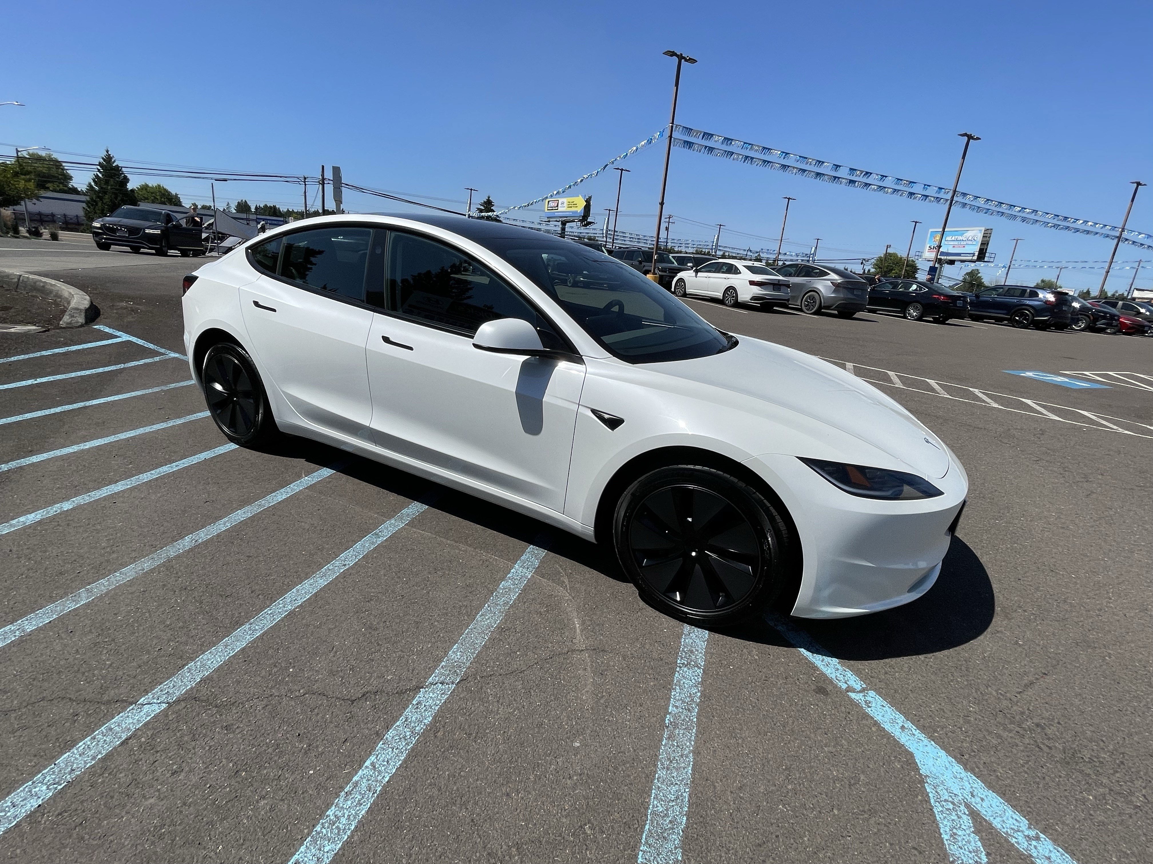 Used 2025 Tesla Model 3 Long Range RWD image 7
