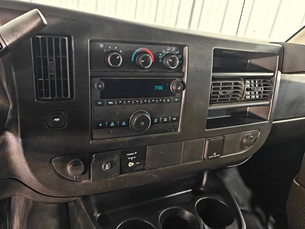 Used 2017 Chevrolet Express 2500 RWD image 6