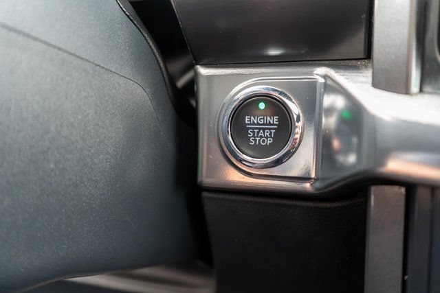 Used 2023 Ford F150 Lariat w/ Equipment Group 502A High AWD/4WD image 29