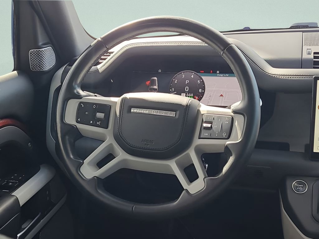 Used 2023 Land Rover Defender 130 First Edition image 22