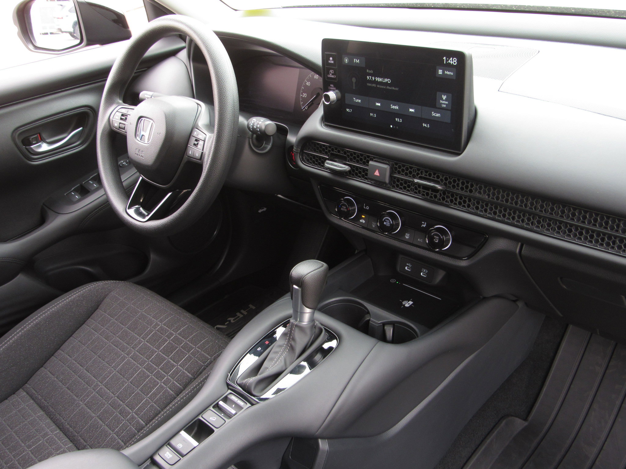 Used 2026 Honda HR-V LX image 9