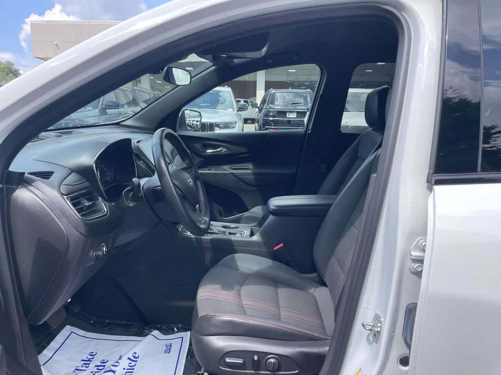 Used 2024 Chevrolet Equinox RS FWD image 27