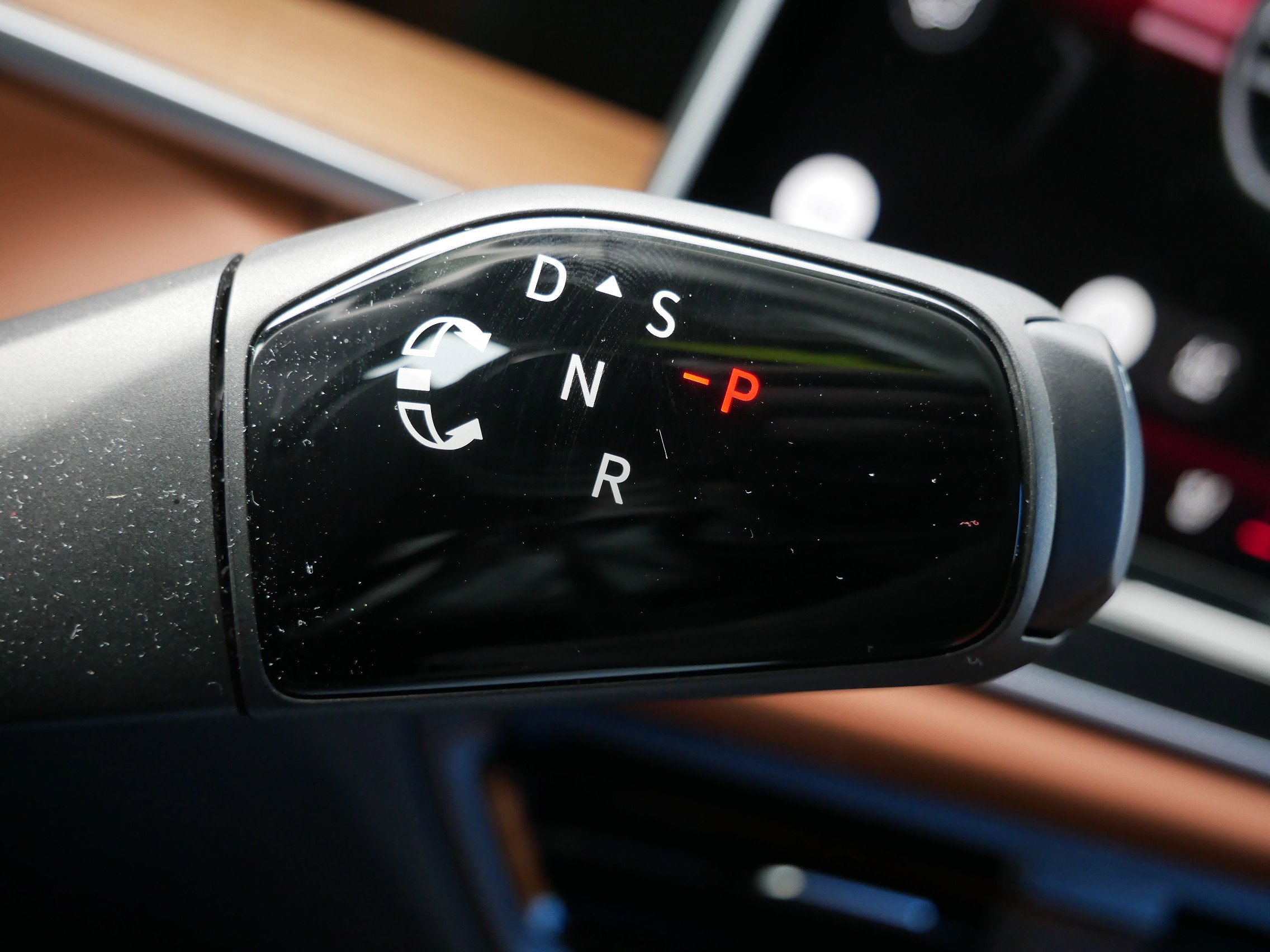 Used 2026 Volkswagen Tiguan SEL R-Line image 15