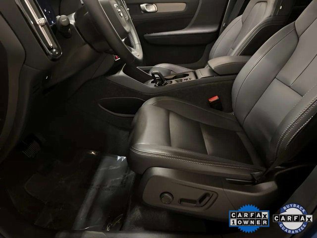 Used 2025 Volvo XC40 B5 Core image 69