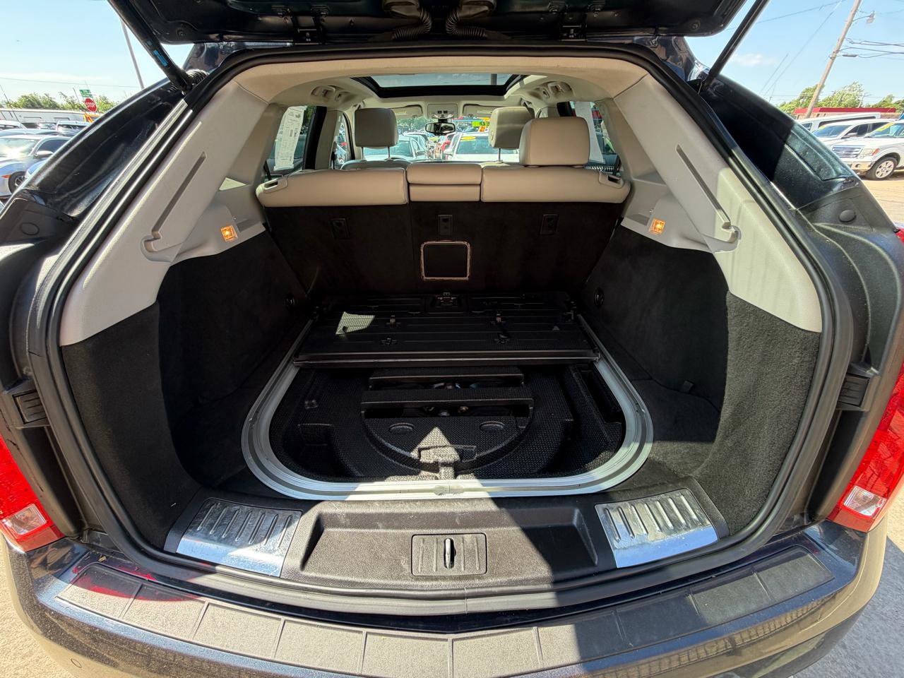 Used 2014 Cadillac SRX Luxury FWD image 22