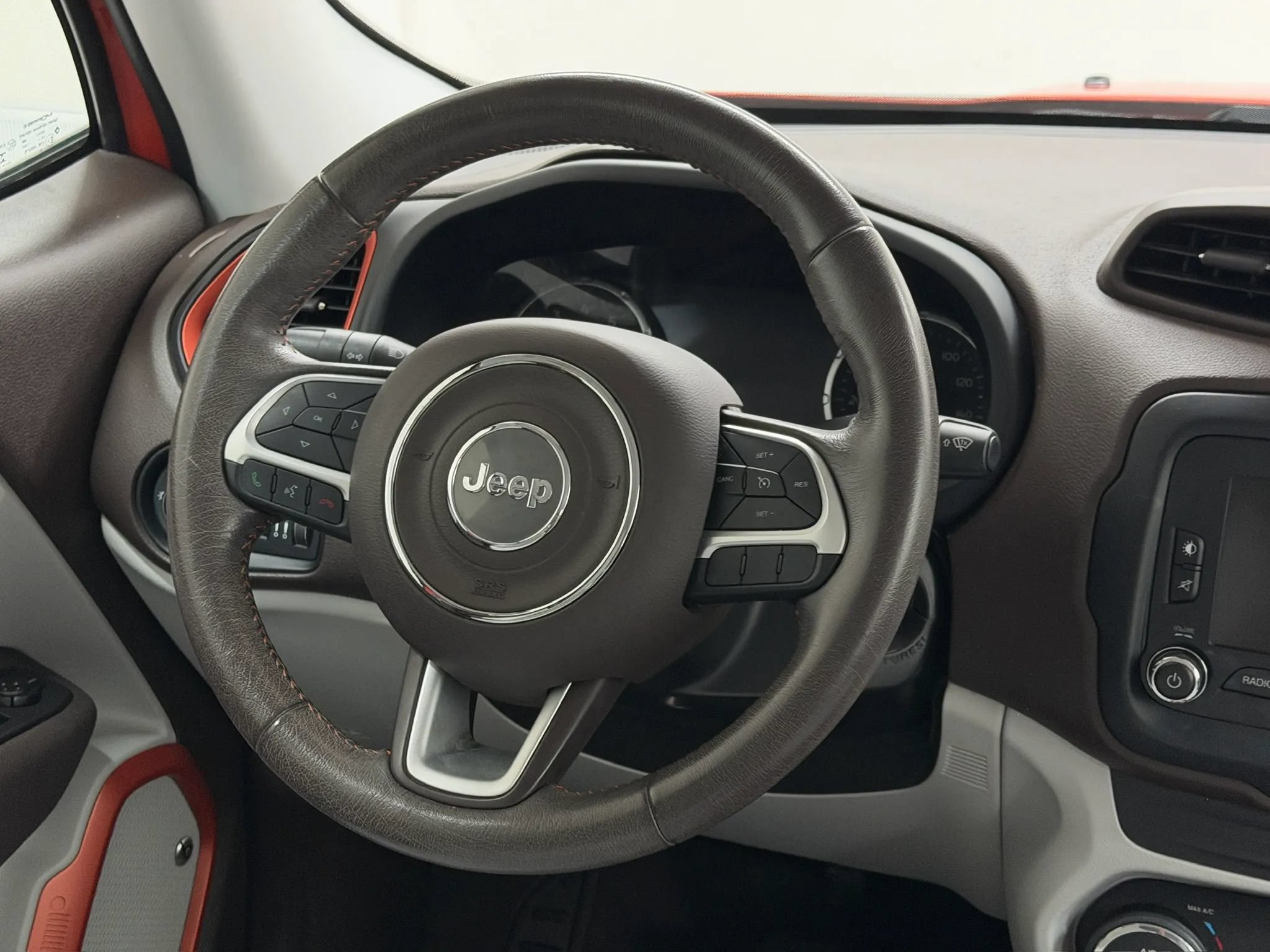Used 2017 Jeep Renegade Latitude FWD image 67