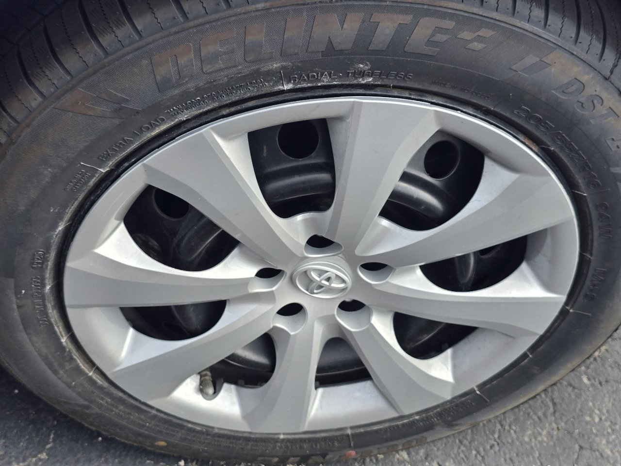 Certified 2022 Toyota Corolla LE FWD image 25