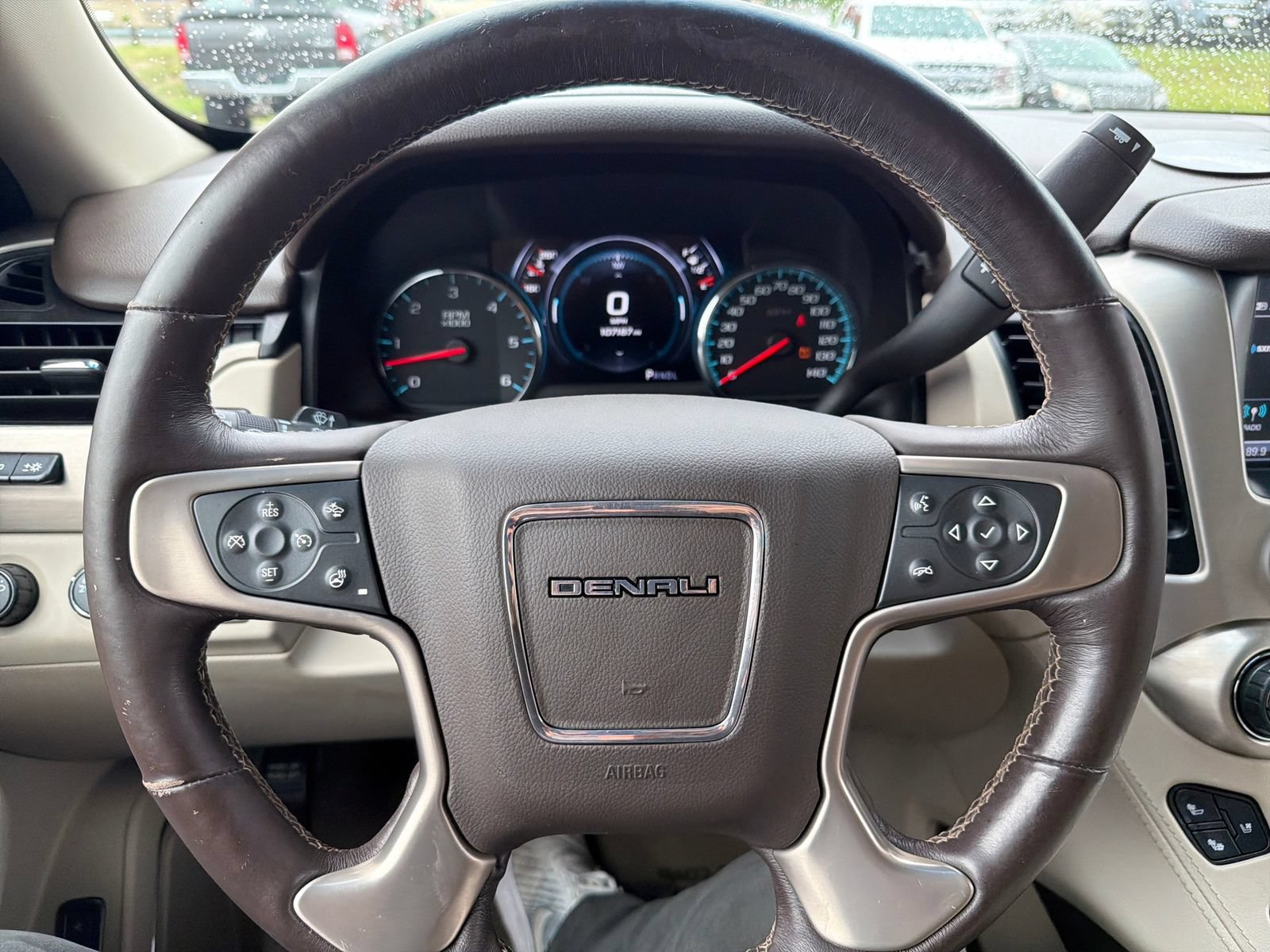 Used 2018 GMC Yukon Denali AWD/4WD image 17
