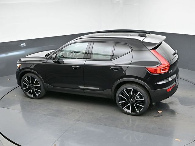 New 2026 Volvo XC40 B5 Ultra w/ Protection Package Premier image 46