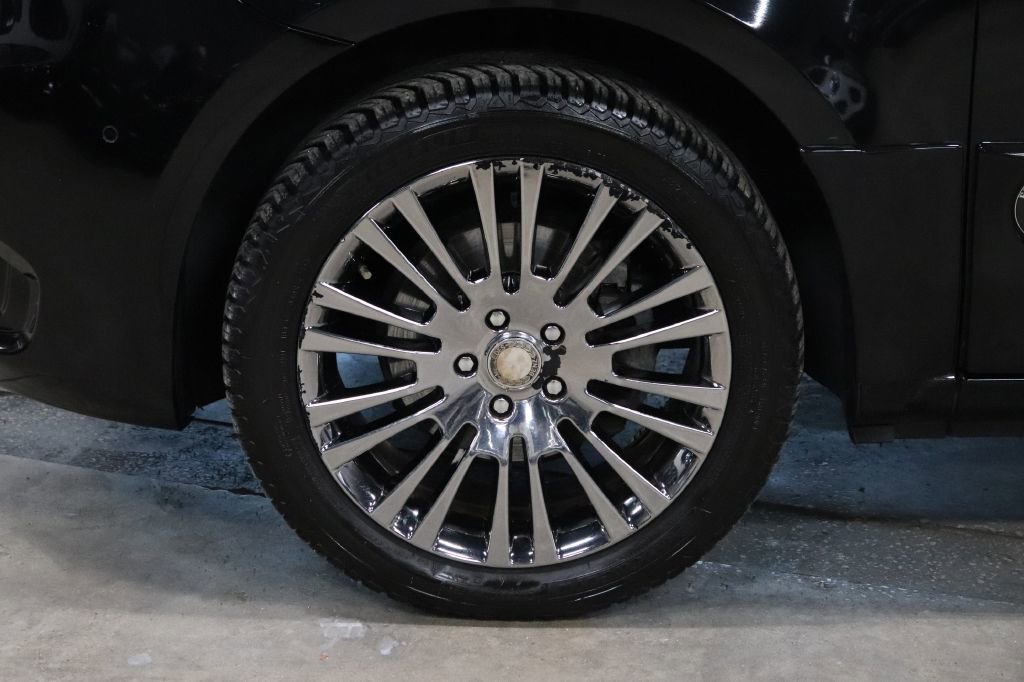 Used 2018 Mercedes-Benz Metris Passenger image 32