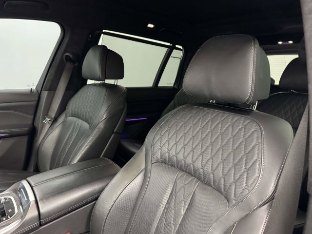Used 2023 BMW X7 M60i w/ Executive Package AWD/4WD image 45