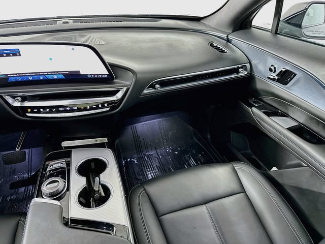 Used 2024 Cadillac Lyriq Tech AWD/4WD image 27